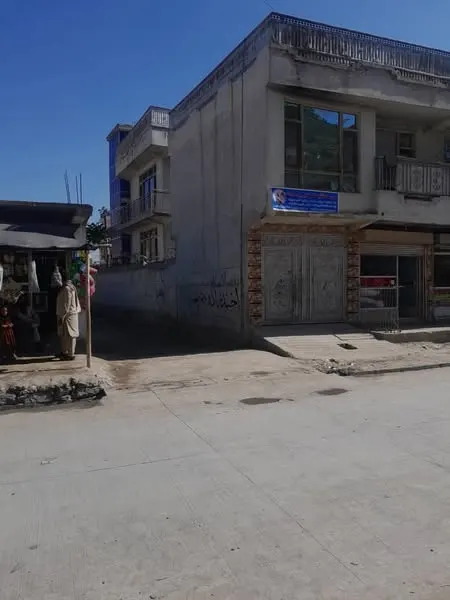 House with 4 shops for sale, 9 rooms, 300 m², District 8, Kabul