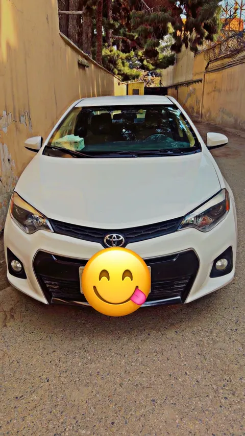 Toyota Corolla 2015