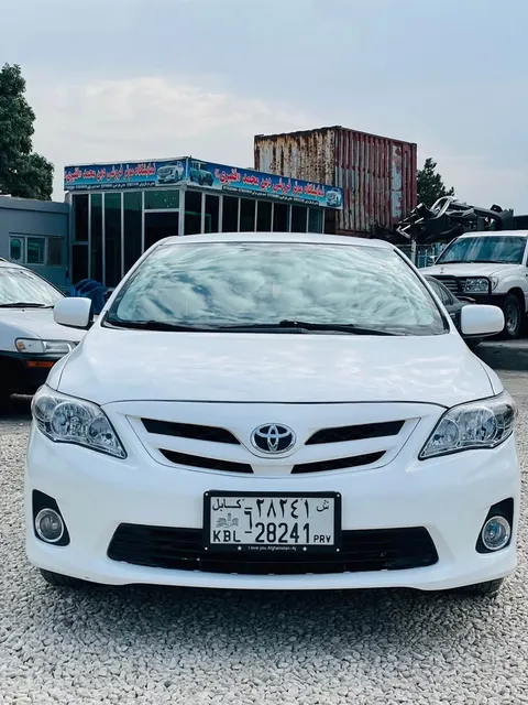 Toyota Corolla LE 2011