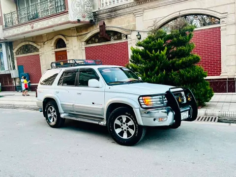 Toyota 4Runner Limited 2000