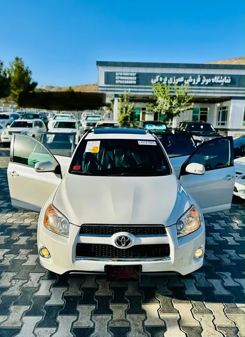 Toyota RAV4 Limited 2012