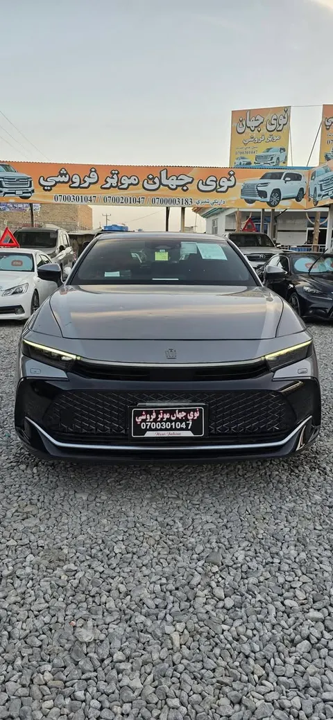 Toyota Crown 2023