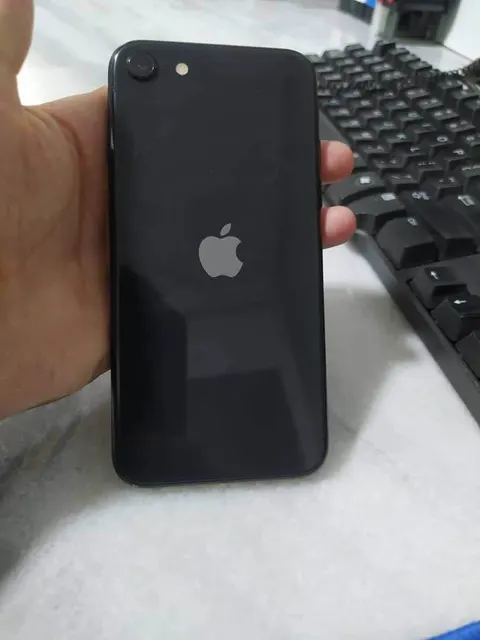 iPhone SE 128GB Dual SIM