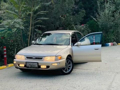 Toyota Corolla 1995 Automatic Golden