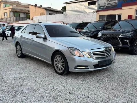 Mercedes-Benz E300 2011, 6 cylinder, imported