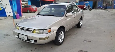 Toyota Corolla Canadian 1997, Golden, AC, 7A