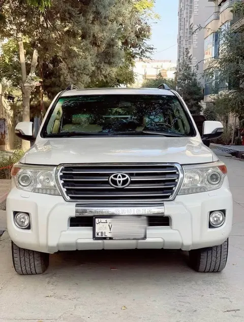 Toyota Land Cruiser VXR 2008 White