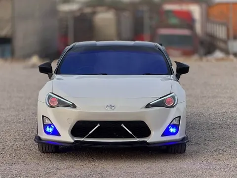 Toyota GT86 2013, Japanese import, pearl white