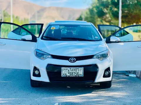 Toyota Corolla 2014 Canadian, white, automatic