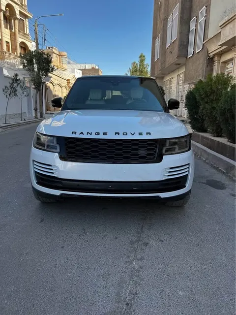 Range Rover Vogue 2018 V8 Supercharged White