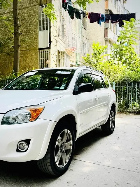 Toyota RAV4 2012 Sport, white, automatic, full options