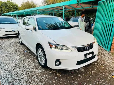 Lexus CT200h 2013 white sunroof