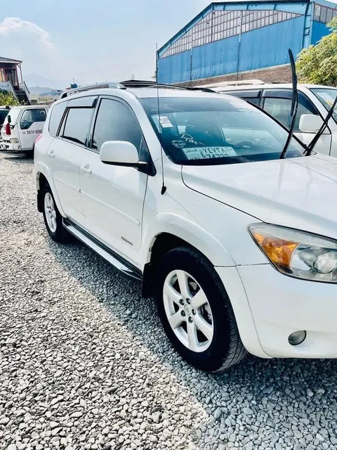 Toyota RAV4 2007 white, automatic, sunroof