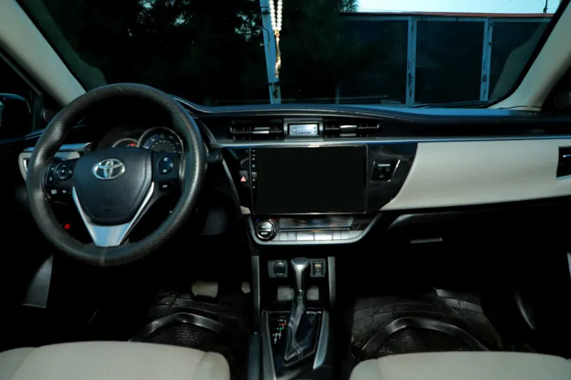 Toyota Corolla 2014 (4)