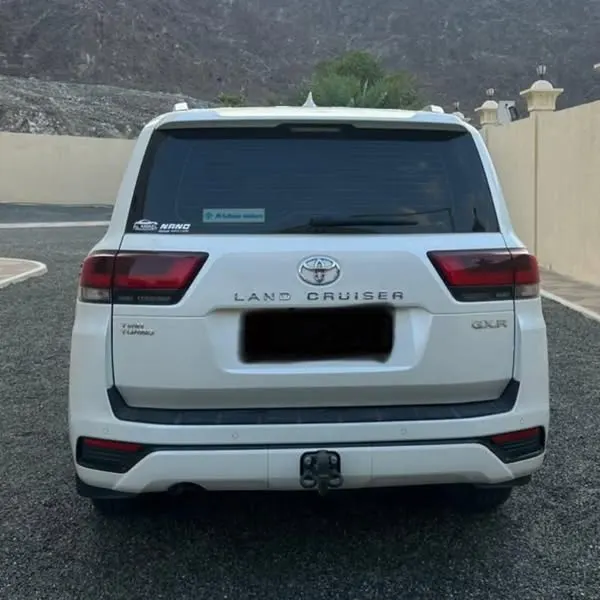 Toyota Land Cruiser GXR 2023 (3)