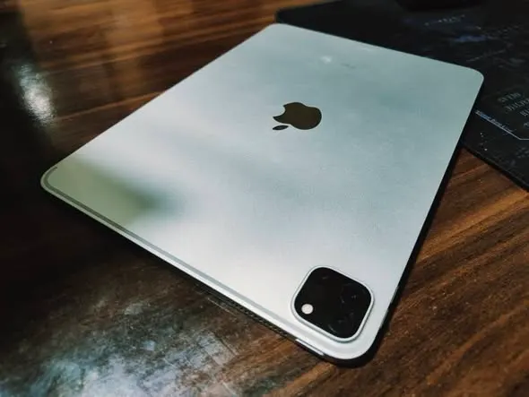 I Pad Pro 128 GB For Sale (2)